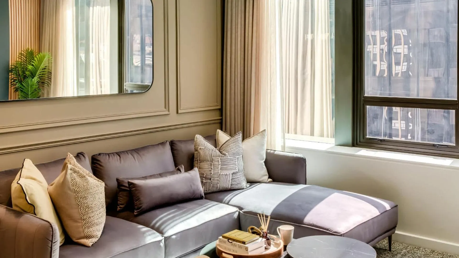 Daire City Suite 805 Cape Town
